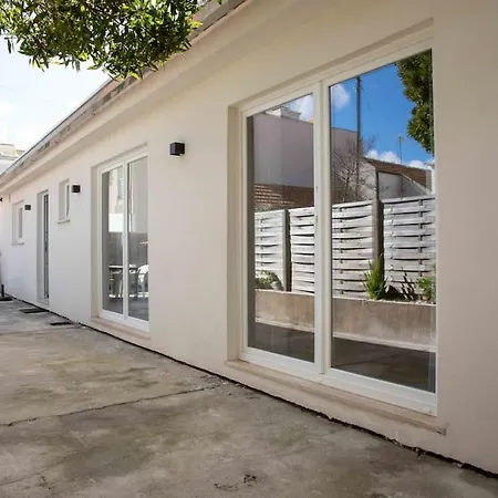 Barra Beach House 2 *